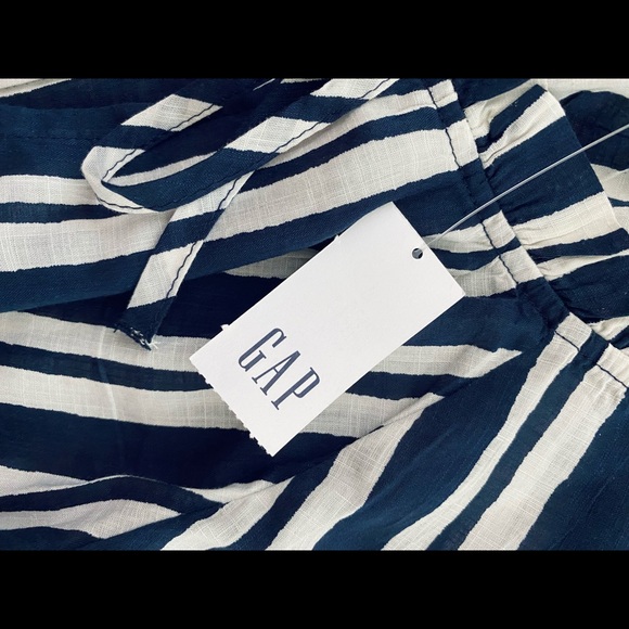 NWT Gap Navy and White Stripe Keyhole Blouse - Picture 5 of 6